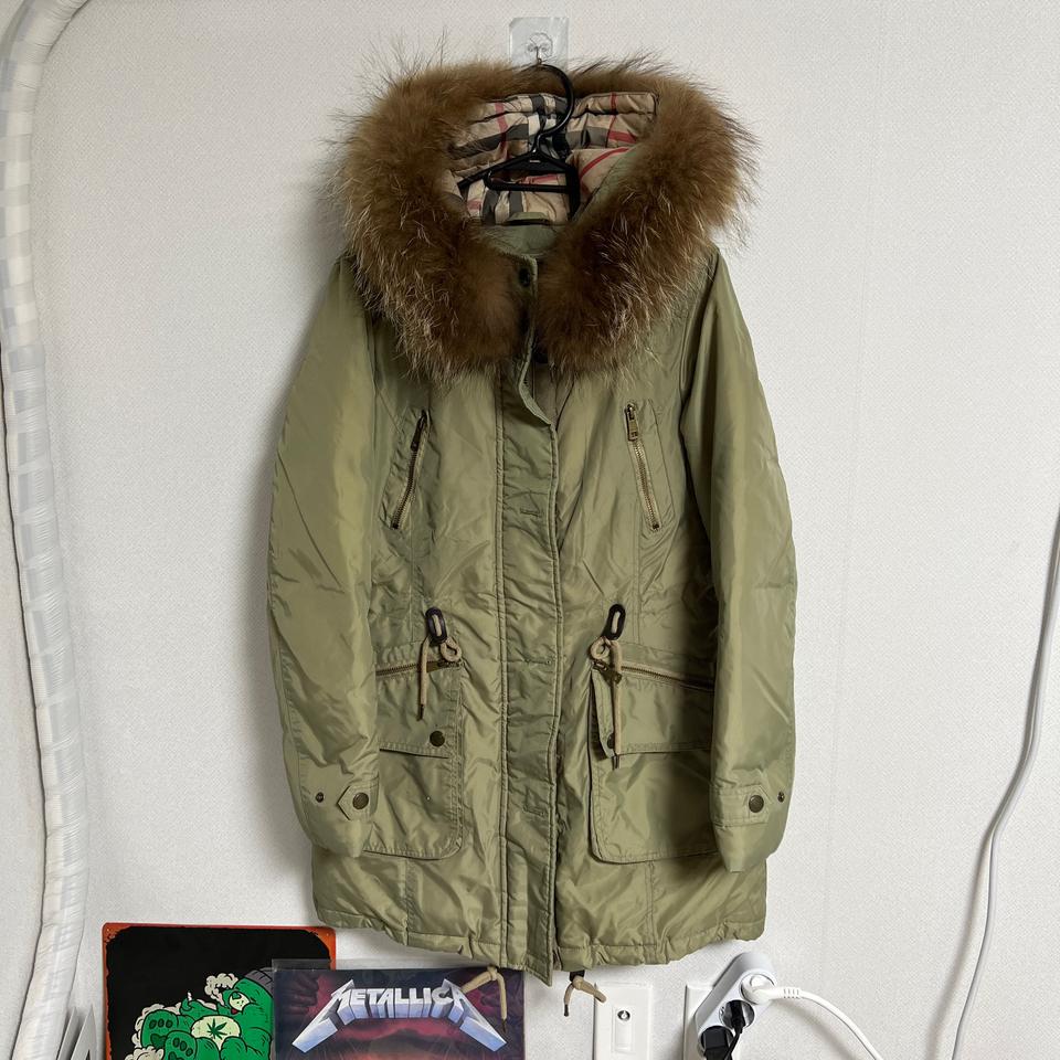 버버리 구스다운 거위털 패딩 야상 M