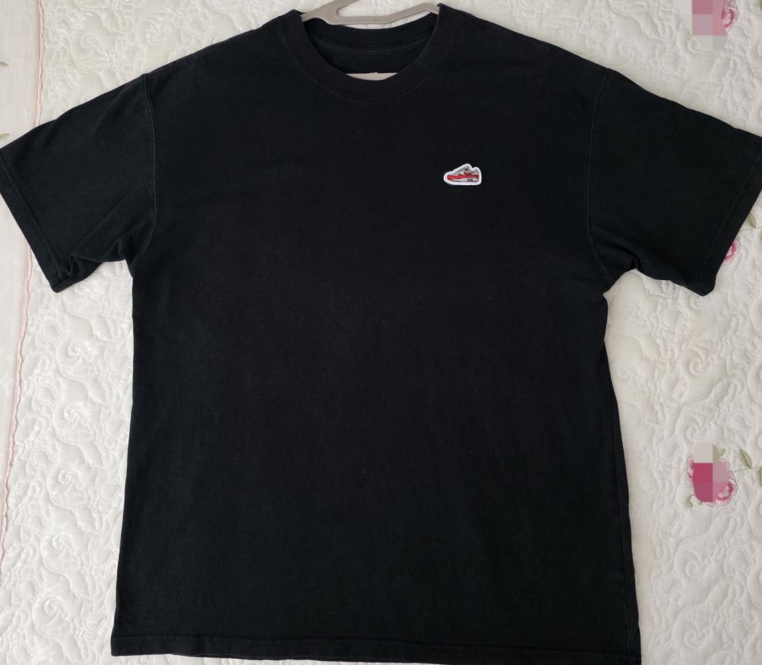 나이키(NIKE) 라운드 루즈핏 반팔 티셔츠 블랙 (M) 100