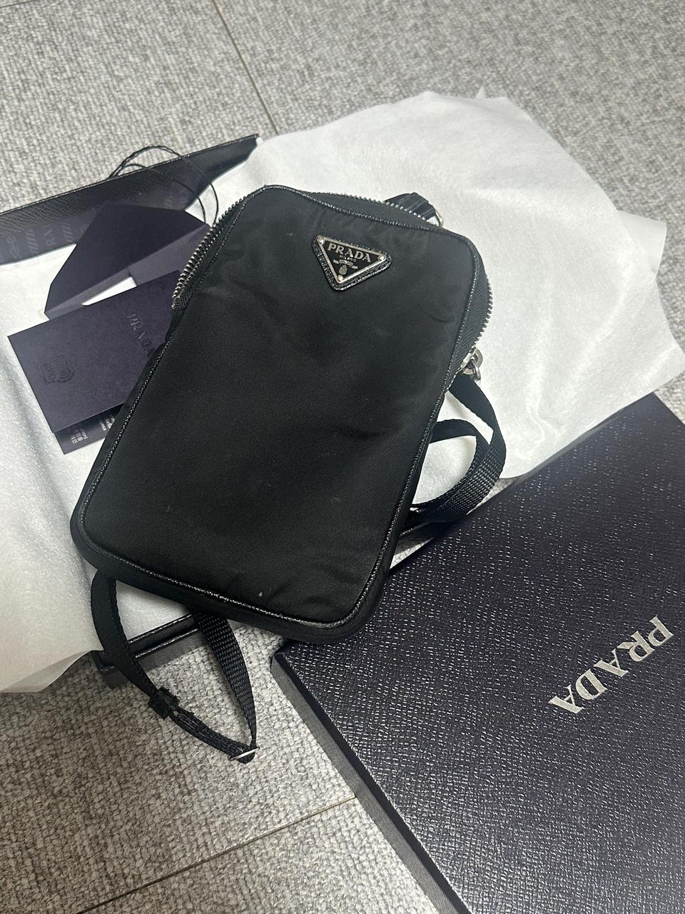 정식 재고없음 프라다 미니 크로스백 2ZT012 여성남성둘다ok