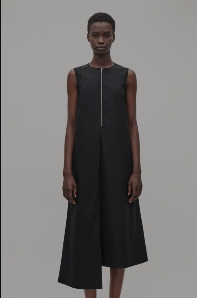 cos 반집업 슬리브리스 원피스 34사이즈