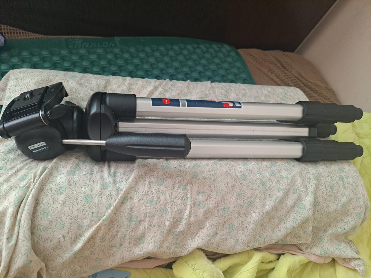 Manfrotto Junior 390 삼각대단종