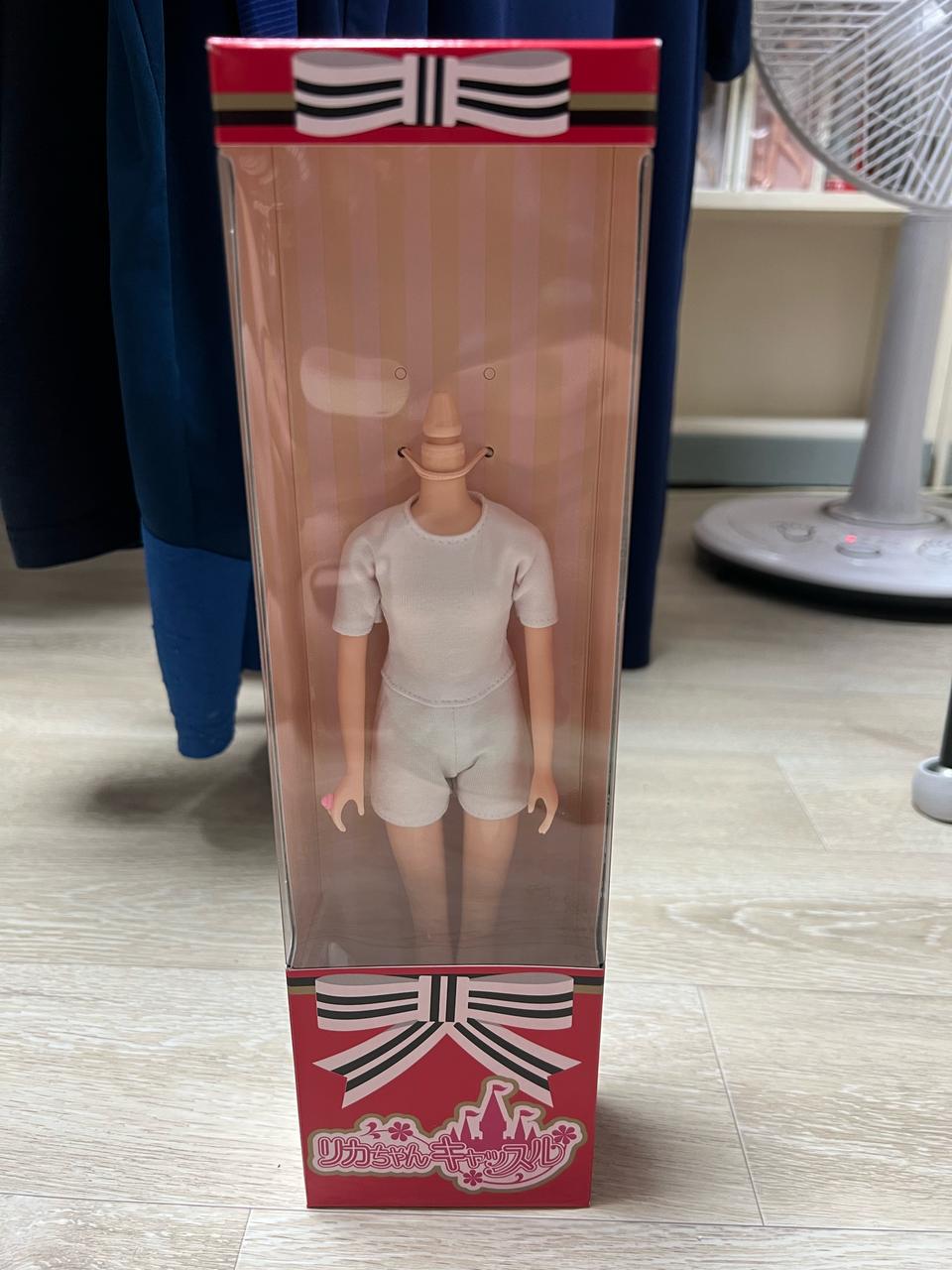 리카캐슬제니인형바디노말2를 팝니다