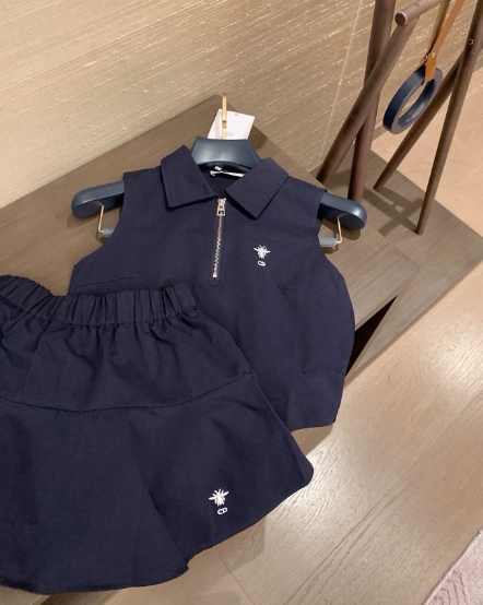 디올 티셔츠+치마 투피스