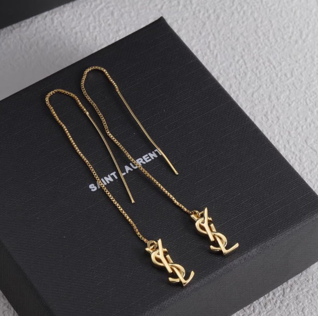 생로랑 오피움 YSL롱 스레더 귀걸이