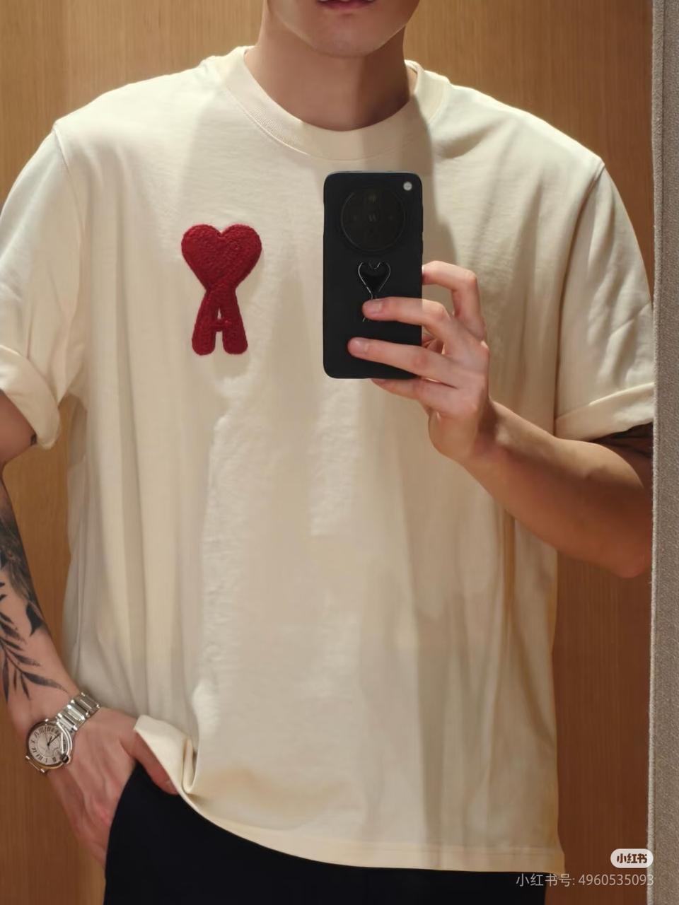 아미  베이지 티셔츠