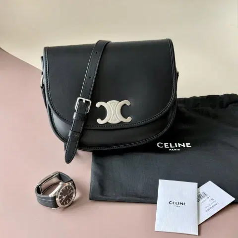 셀린느 미디엄 트리옹프 베사체 크로스백