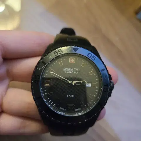 스위스 밀리터리 하노아 남성 블랙 러버 밴드 시계