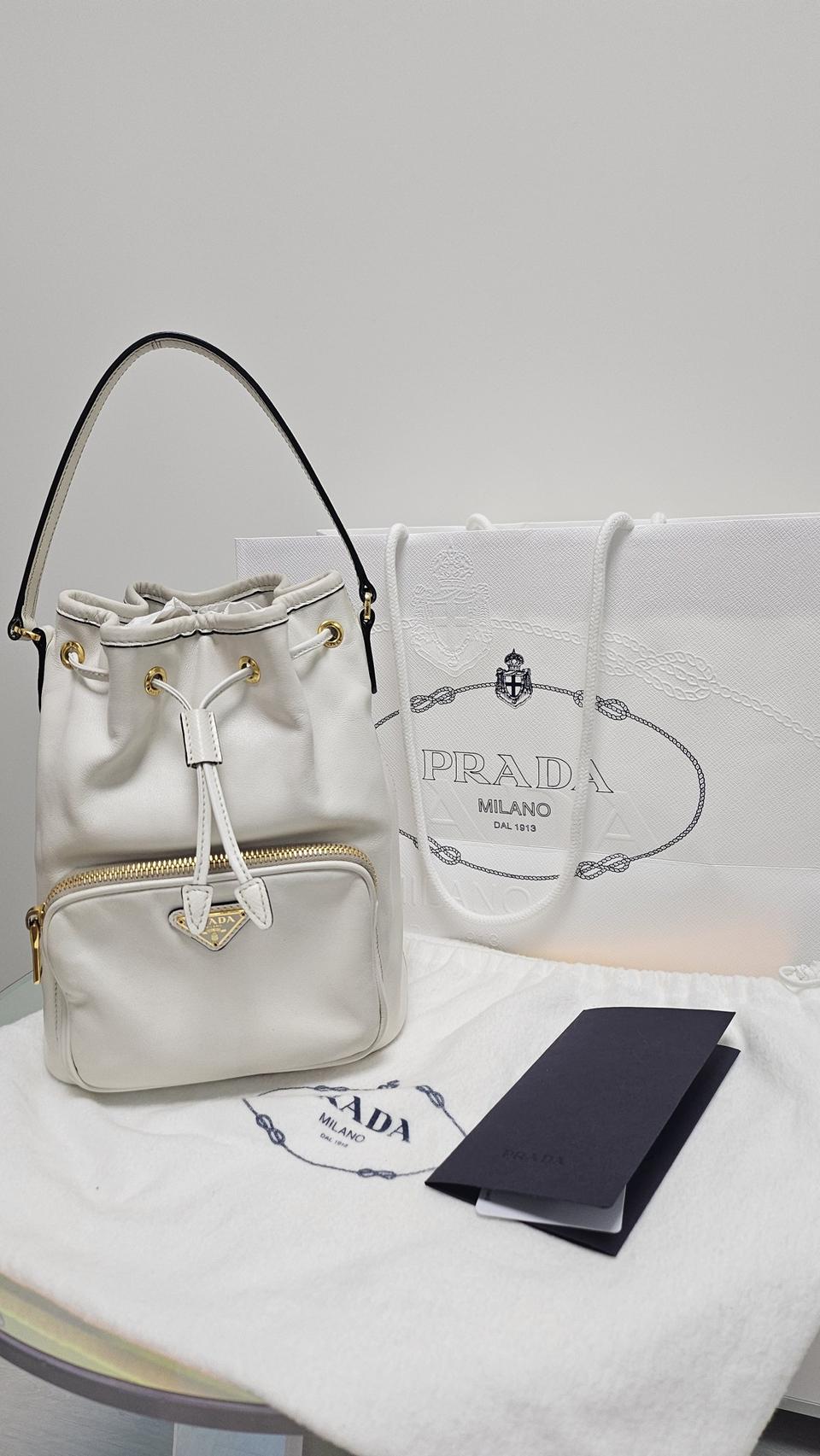 (정품) 프라다 버킷백