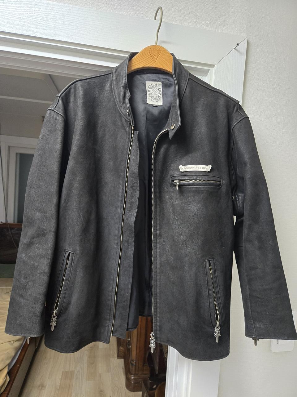 크롬하츠 세모가죽자켓입니다