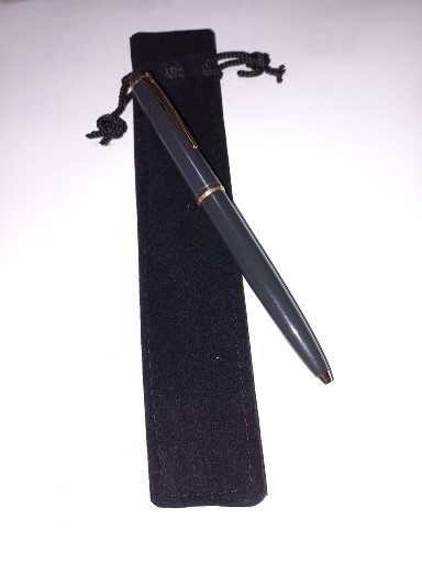 몽블랑볼펜 1970년대 no-28 블랙 그레이