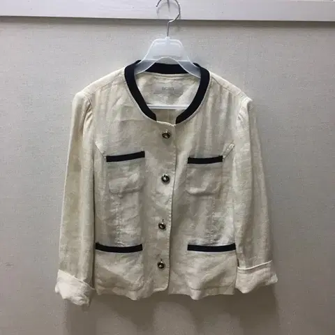 BCBG 아이보리색 배색 마100% 린넨 자켓