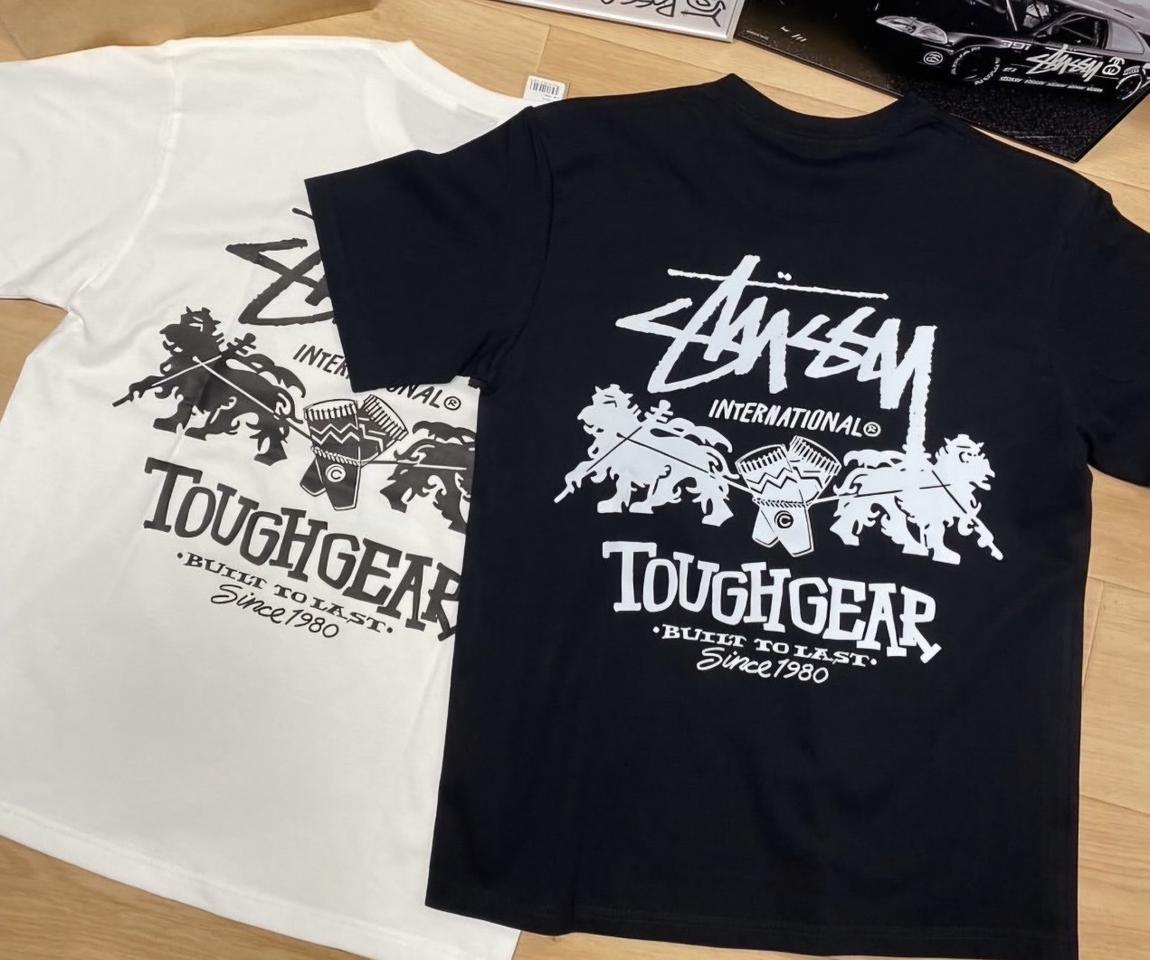 [새상품/정품] 스투시 남여공용 사자 로고 반팔티