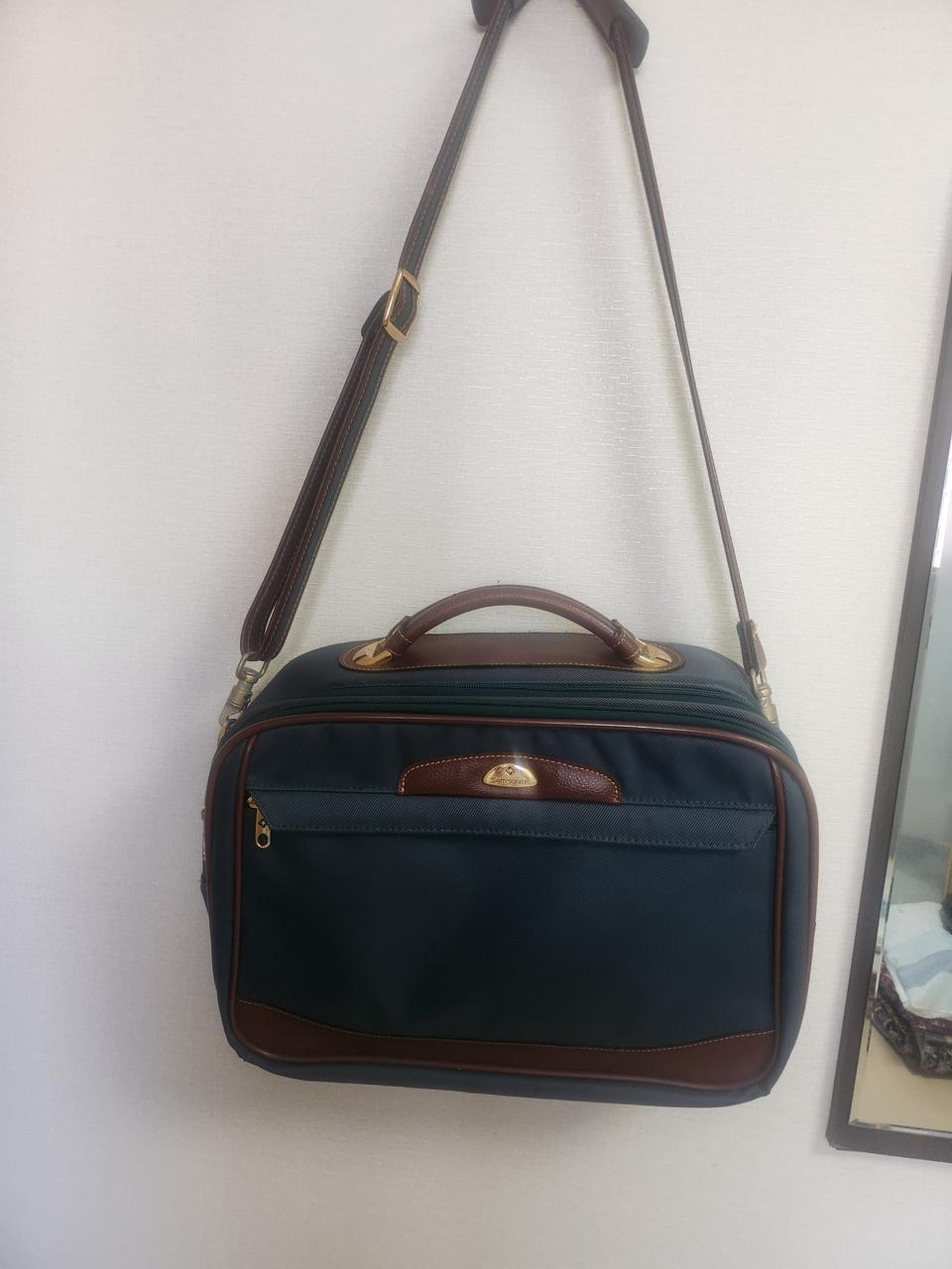 셈소나이트정품 크로스가방