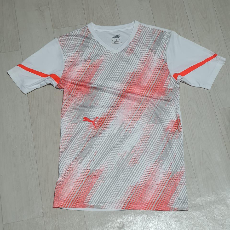 푸마 기능성 반팔 티셔츠 M