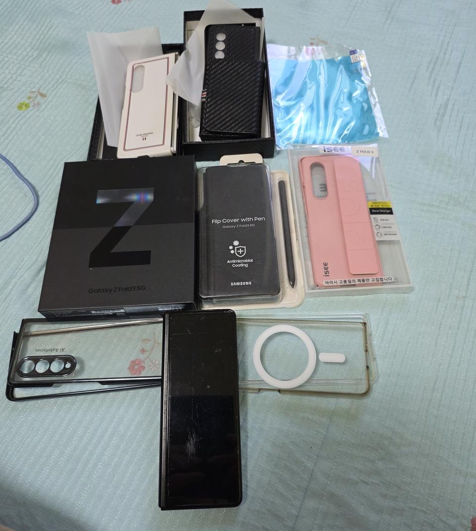 갤럭시z폴드3 5지 512기가