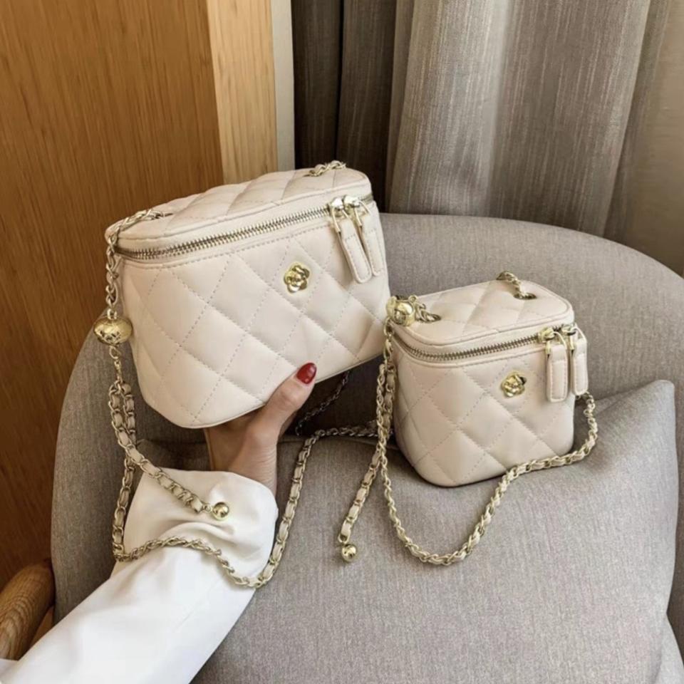 <무배>화이트 퀼팅 체인 사각 토드백 미니 크로스백 데일리백 대/소