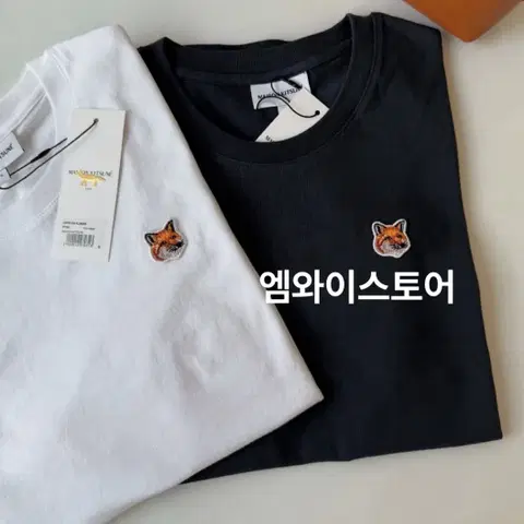 정품/무료배송) 메종키츠네 폭스헤드 반팔티셔츠 , 블랙 화이트