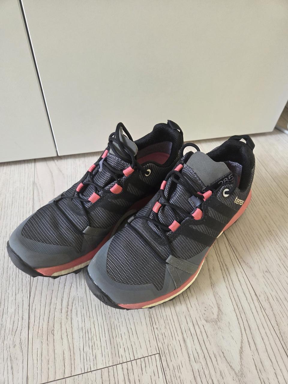 아디다스 테렉스 아그라빅 부스트고어 트레일 러닝화(230)