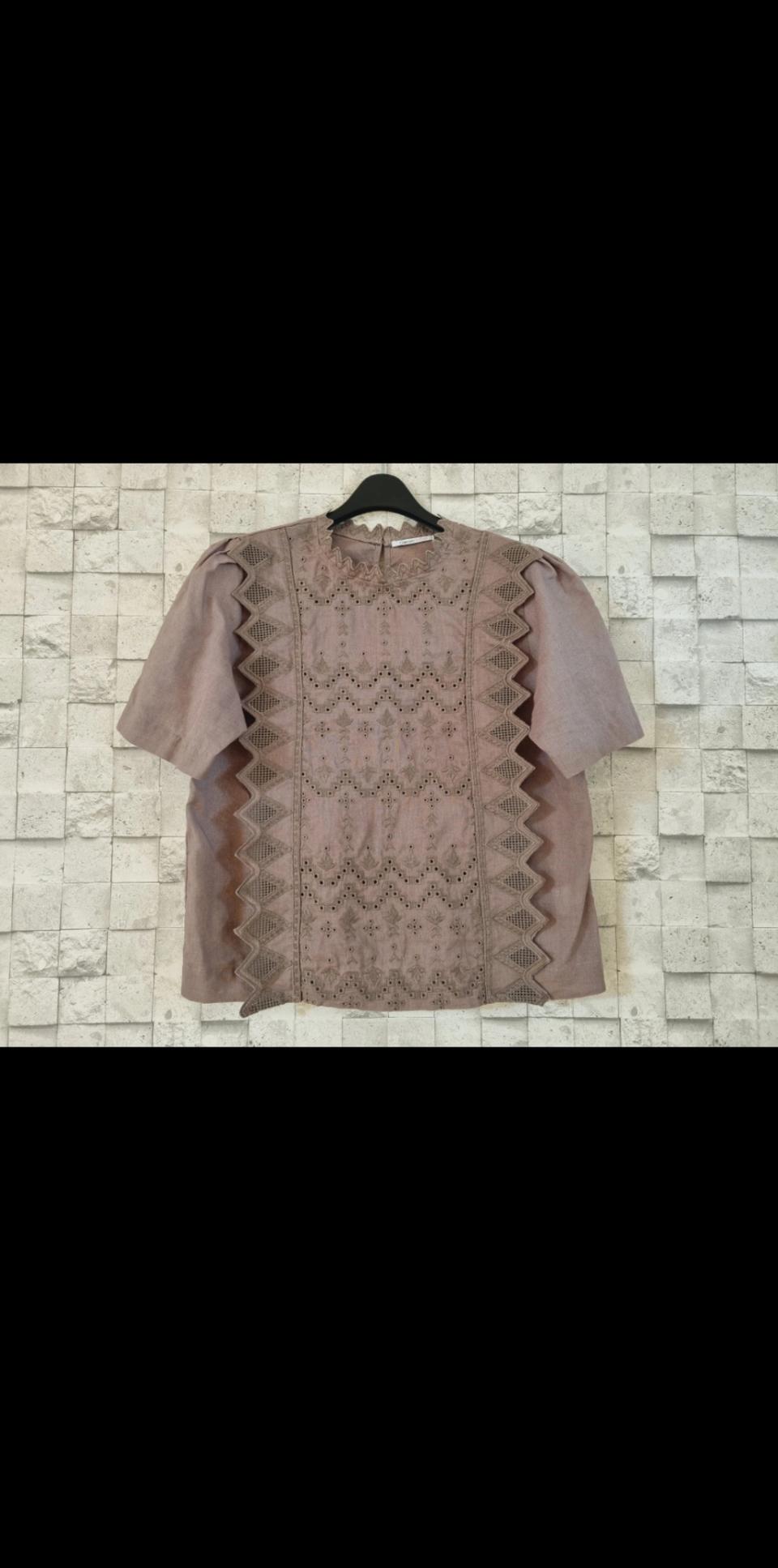 린넨 바이올렛 펀칭 레이스 블라우스