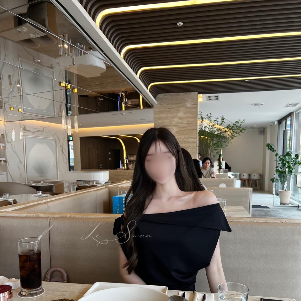 나시 원숄더 드레이프 스카프 타이 실키 블라우스