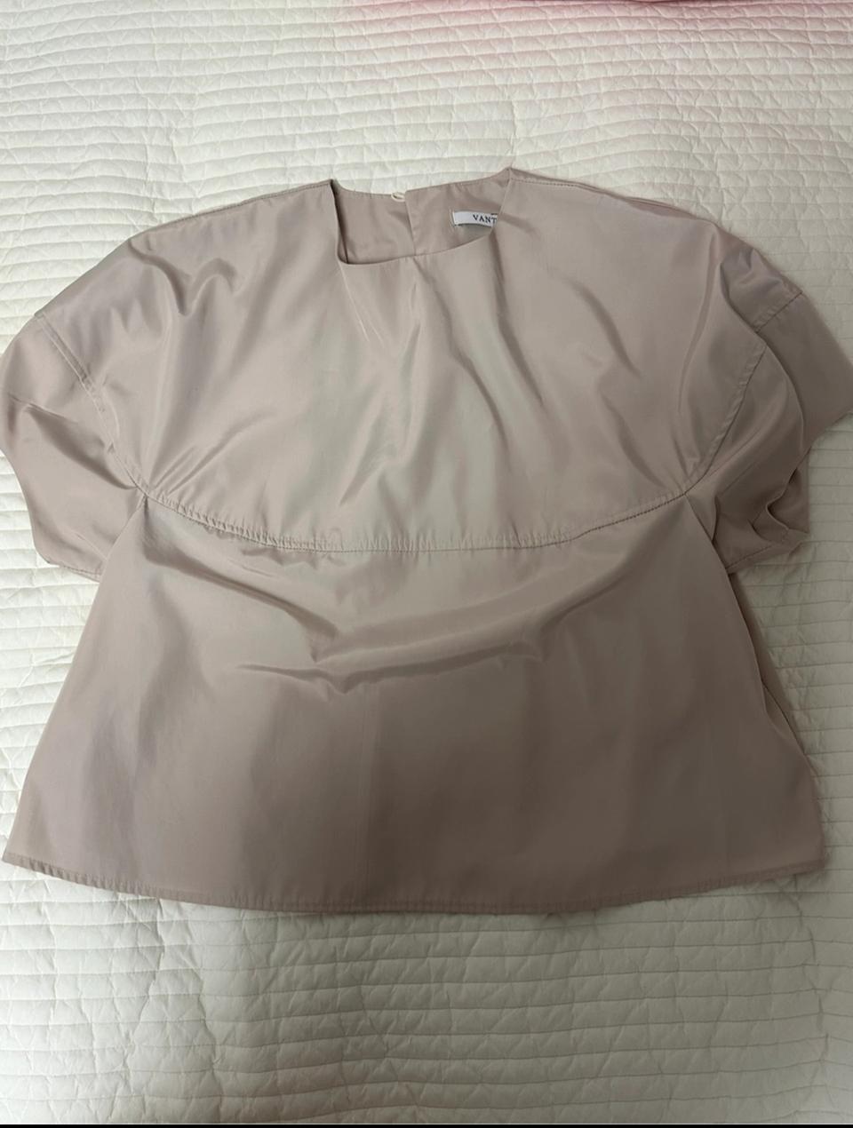 (free)베이지 블라우스