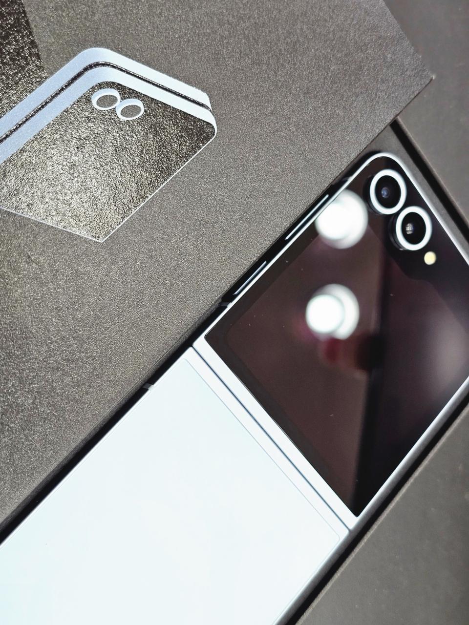 갤럭시Z플립6 블루 풀박스 미사용급