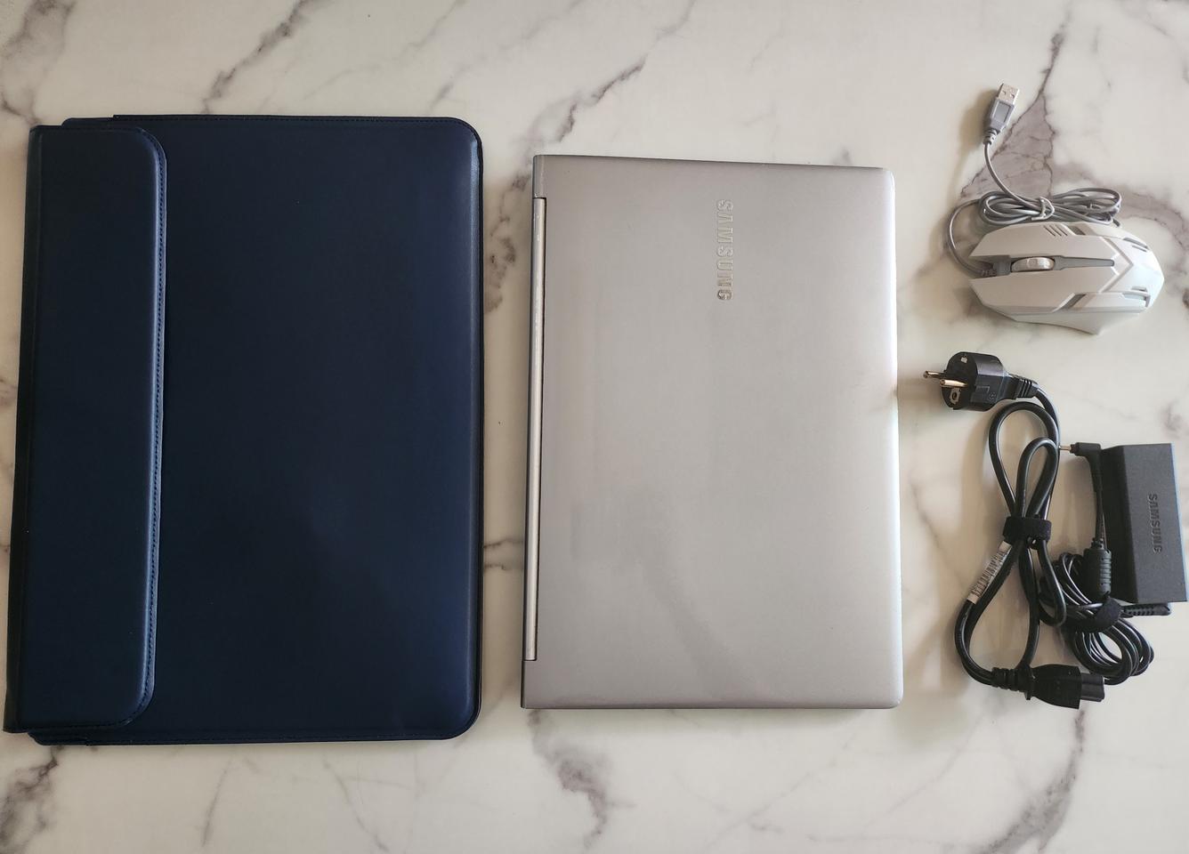 삼성 초슬림 초경량 노트북 / i7-6th, 16GB RAM, SSD 5