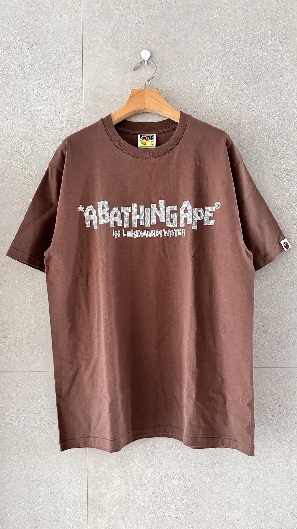 새상품 베이프 반팔 티셔츠 레오파드 패턴 로고 일본직구 L사이즈