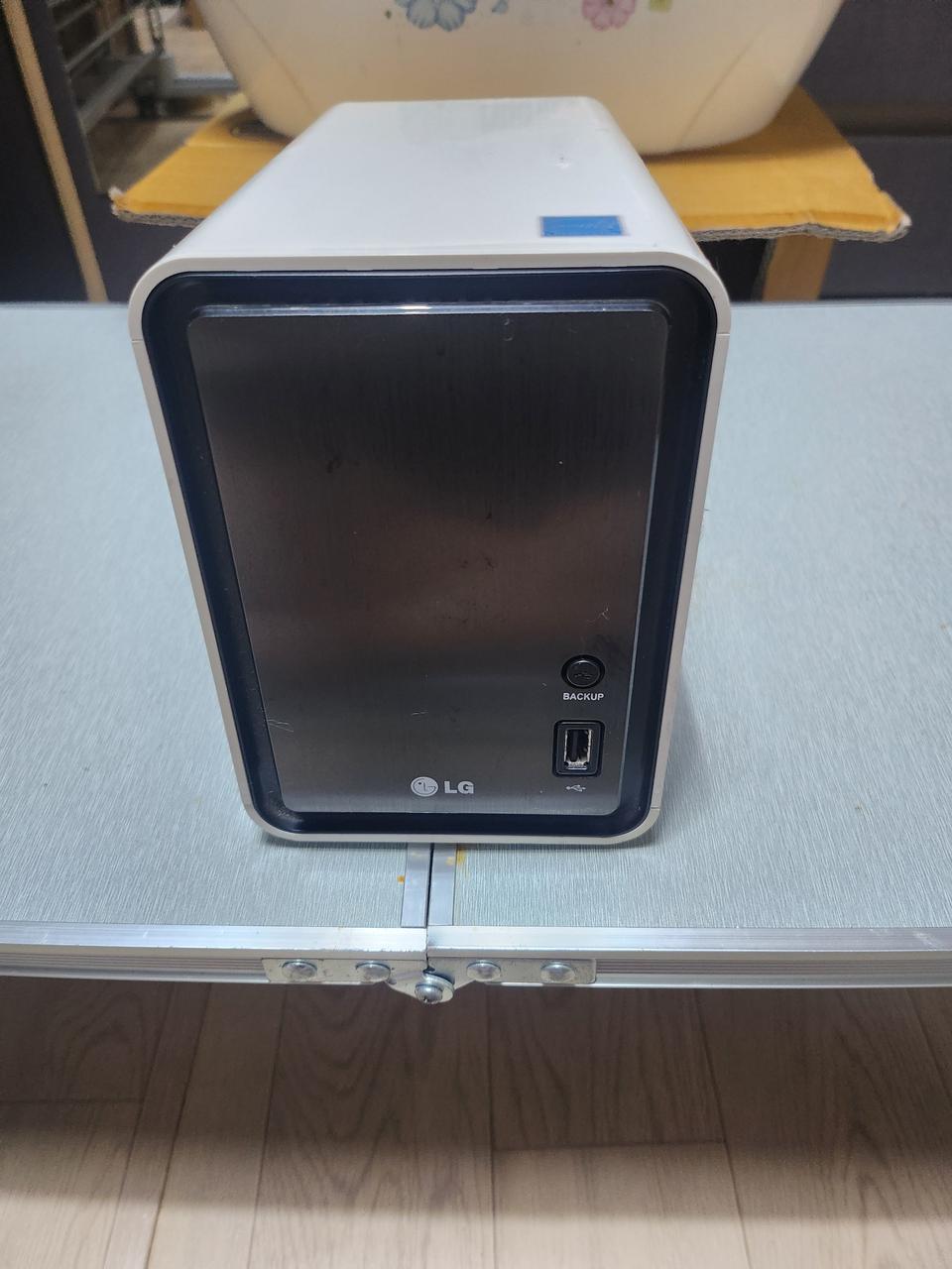 LG Nelwork Storage 저장장치입니다모델명: N2A2DD2