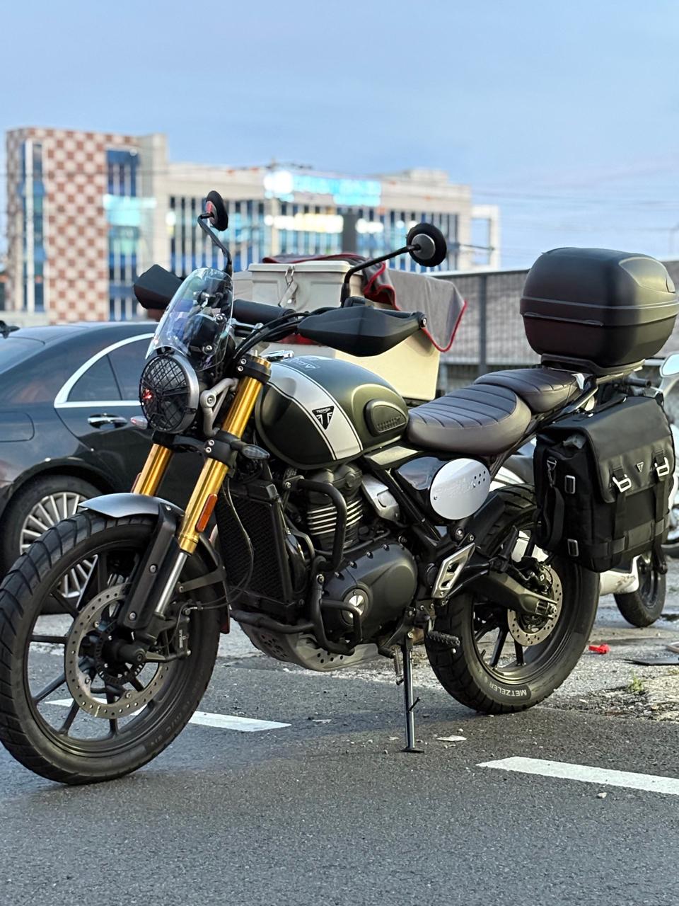 트라이엄프 스크램블러400x