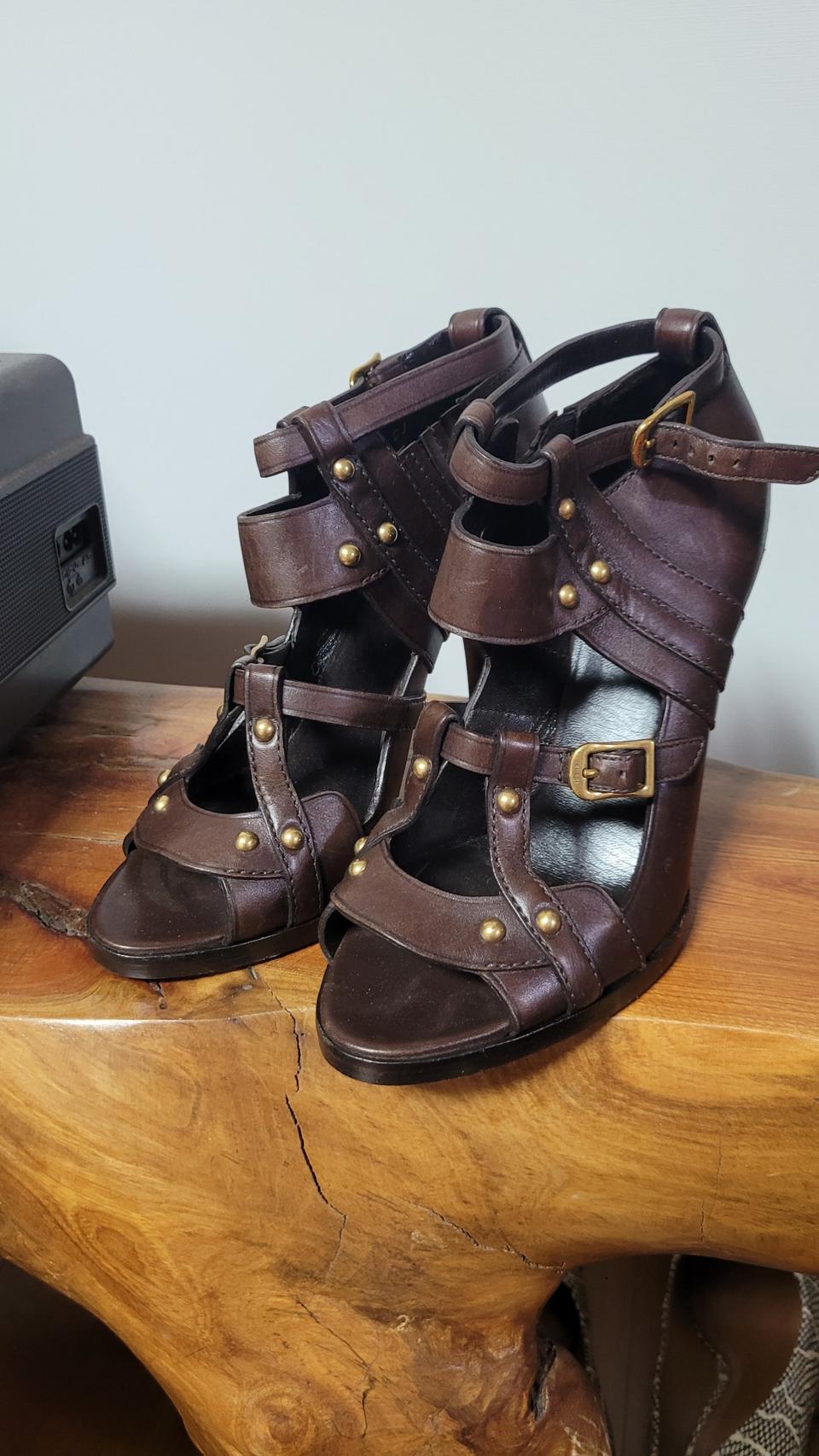 정품 구찌 브라운 레더 힐 37C