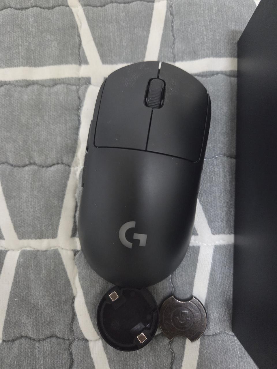 로지텍Gpro 충전독포함 팔아요.