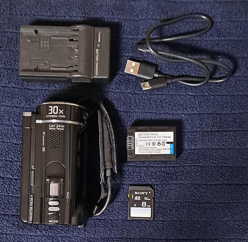 소니 핸디캠 (HDR-PJ200)