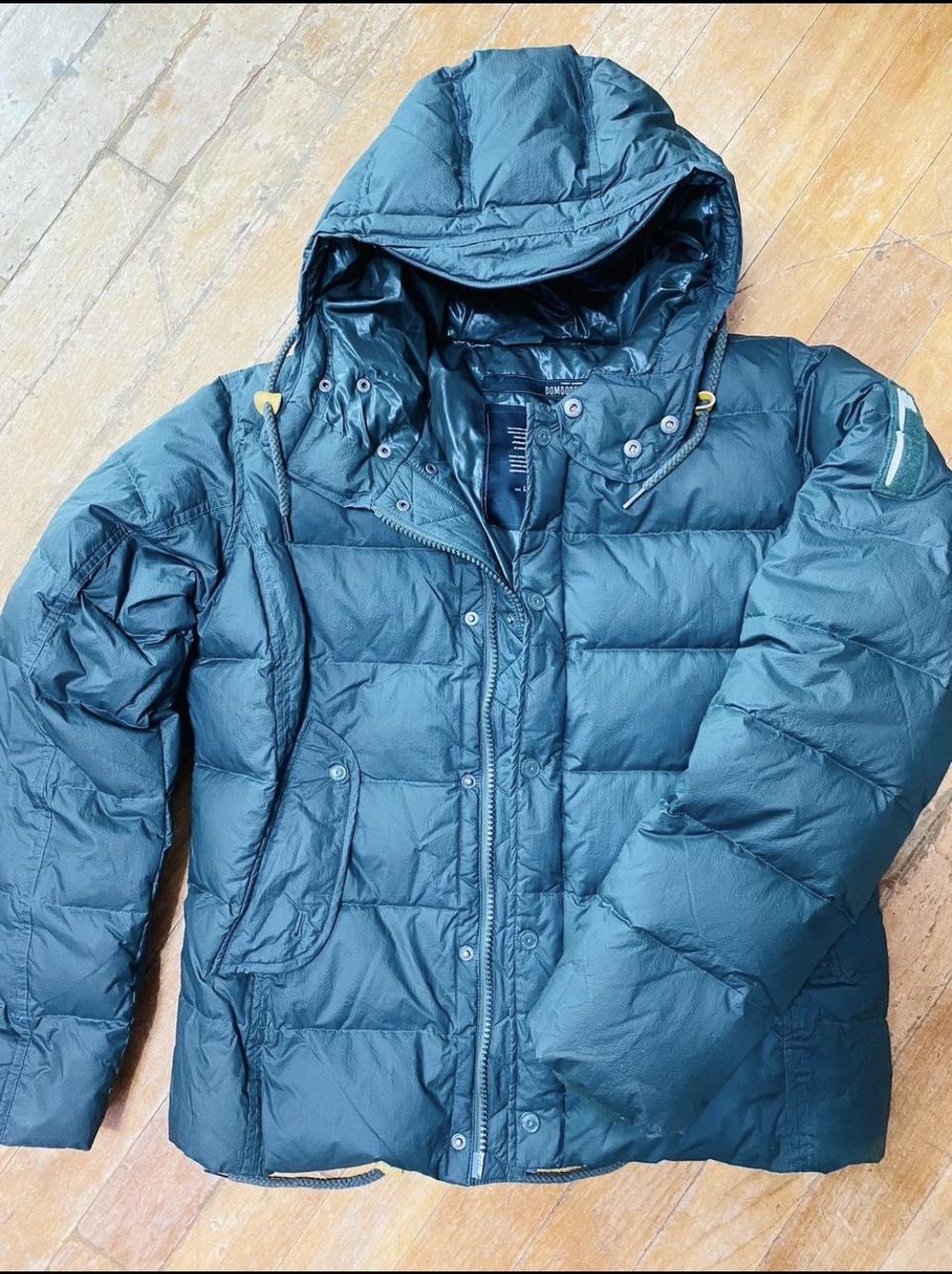 이태리 브랜드 봄부지에 무광 다크 그린 다운 패딩 L 사이즈