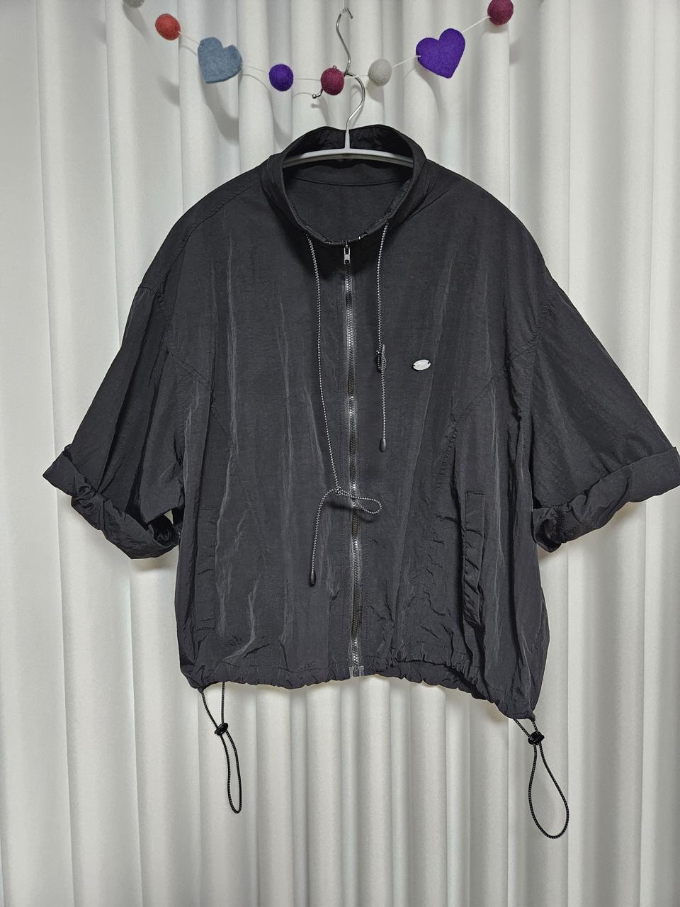 (새상품)롤업소매 스트링 바람막이