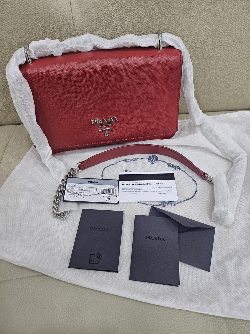 프라다 체인숄더백 1BD009