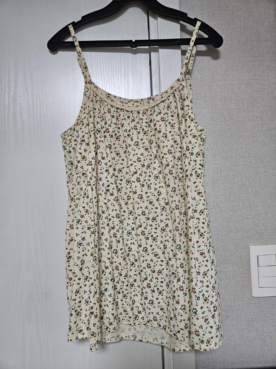 플라워 나시 탑