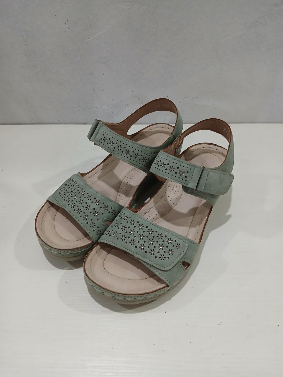 여성 컴포트 쿠션 통굽 스트랩 샌들 230