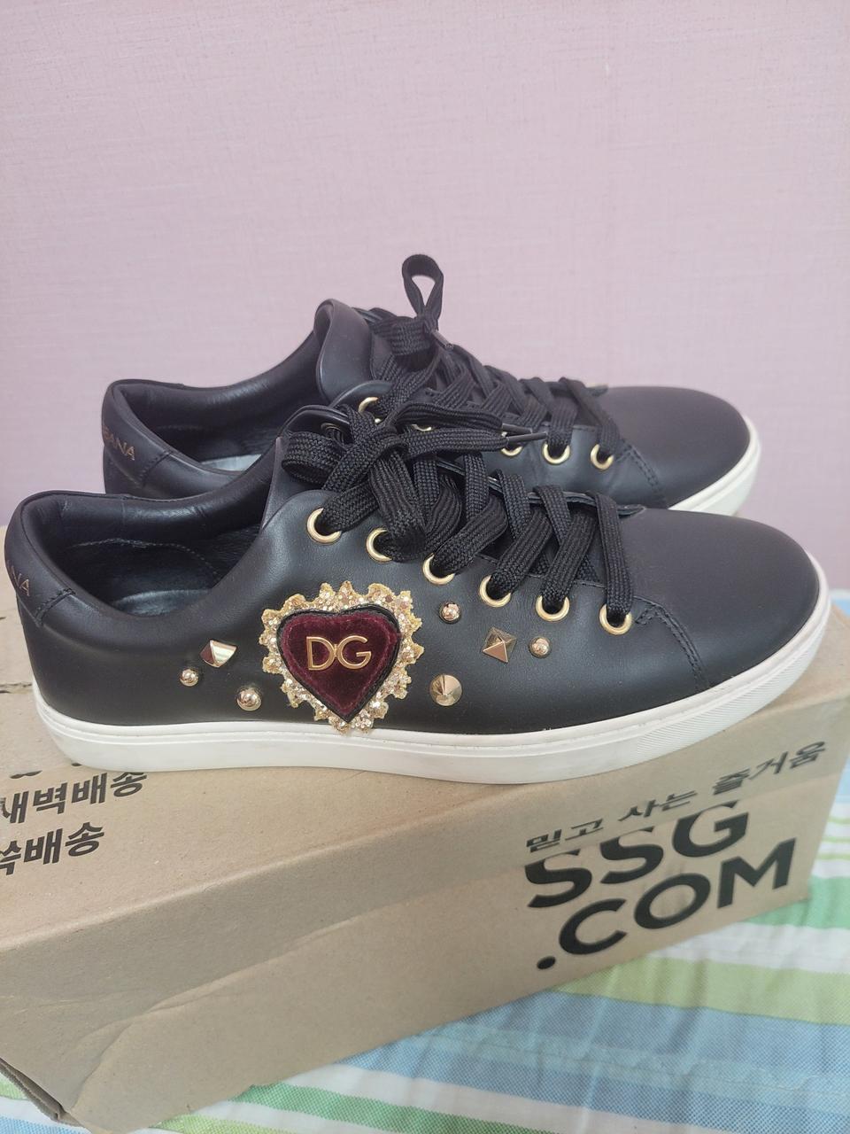 정품)급처2~3번신은상태최상!돌체앤가바나 D&G 하트 공주스니커즈 운동화