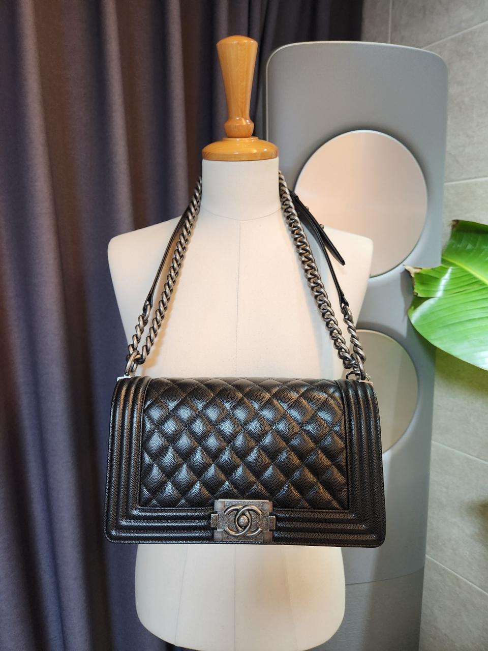 샤넬 - 은장 보이백 고퀄리티