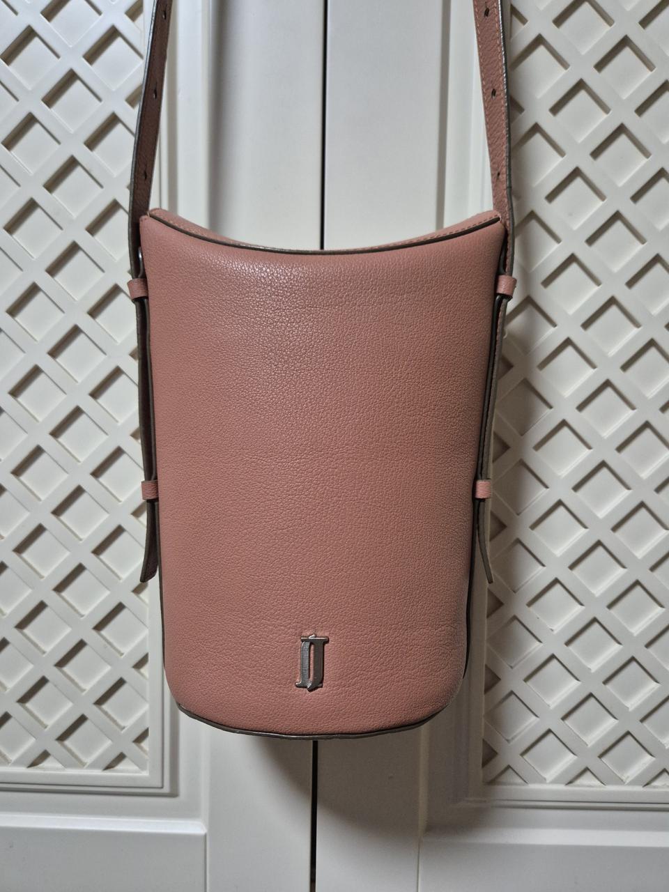 제이에스티나 조엘 파이백 (2020)