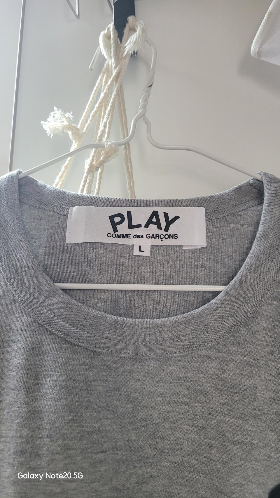 (정품) 거의 새상품 / 꼼데가르송 L사이즈(4만원)