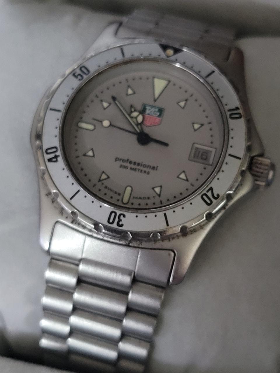 테그호이어 프로페셔널 200