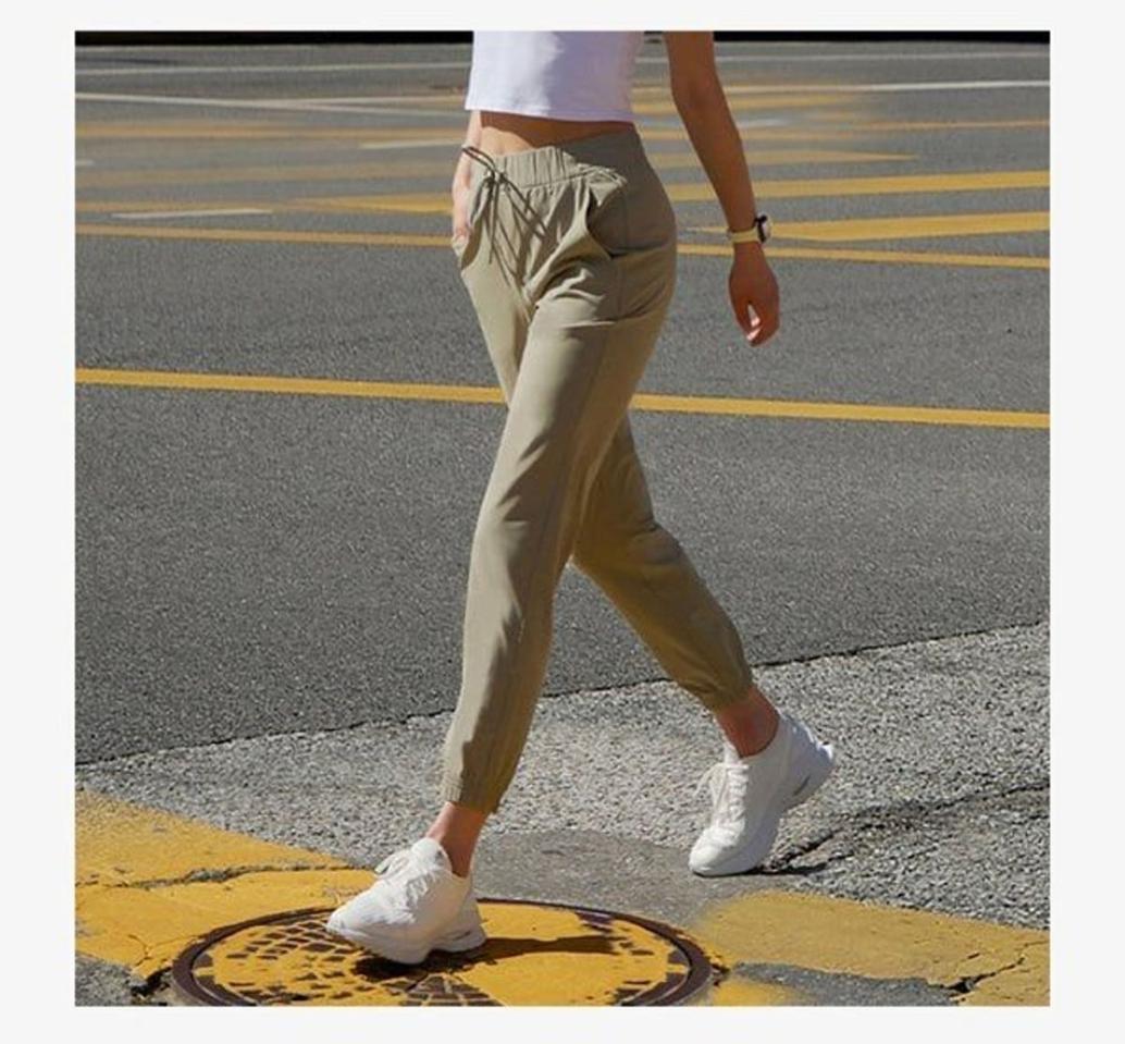 2회착용) 안다르 에어윈드 조거팬츠