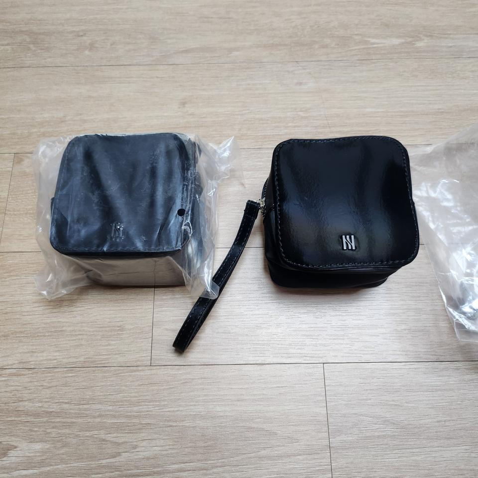 새것)헤라 사각 파우치