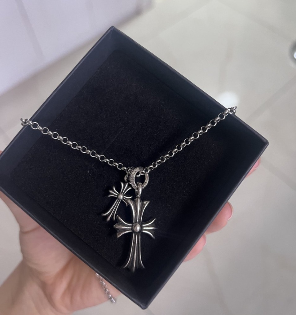 크롬하츠 십자가 목걸이