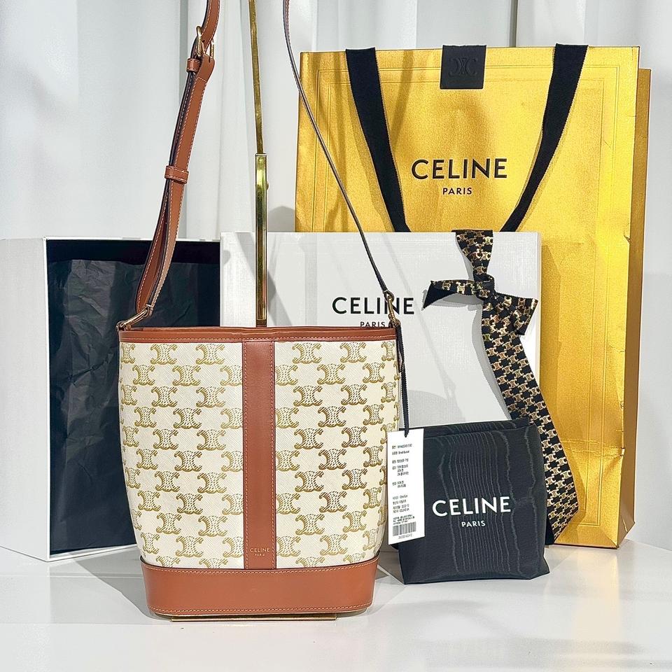 [신품급,풀구성]셀린느 화이트 트리오페 스몰 버킷백