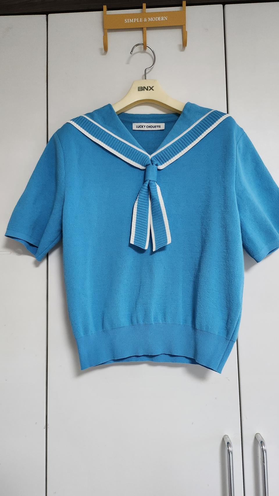 럭키슈에뜨 세일러 니트