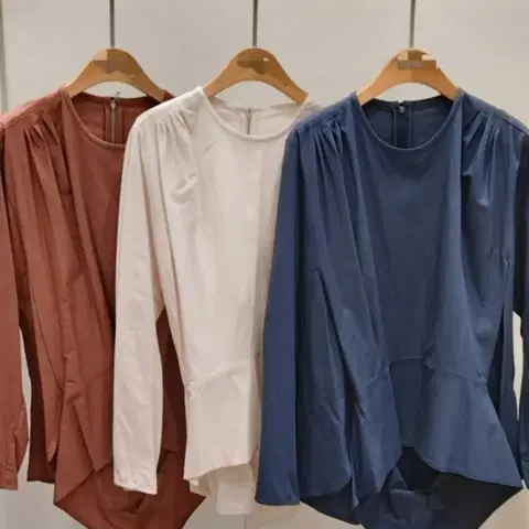 오늘하루 무배갑니다!! 곧품절입니다이건 무조건요~리리끄 볼륨소매 블라우스