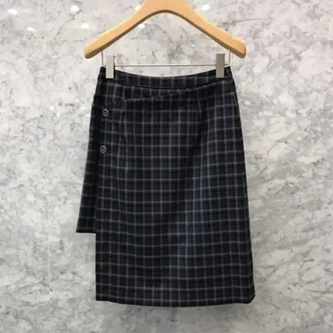 한점세일 완전땡 제평고퀄집 뉴욕체크 언발스커트